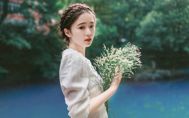 她的胴体经历完整版本